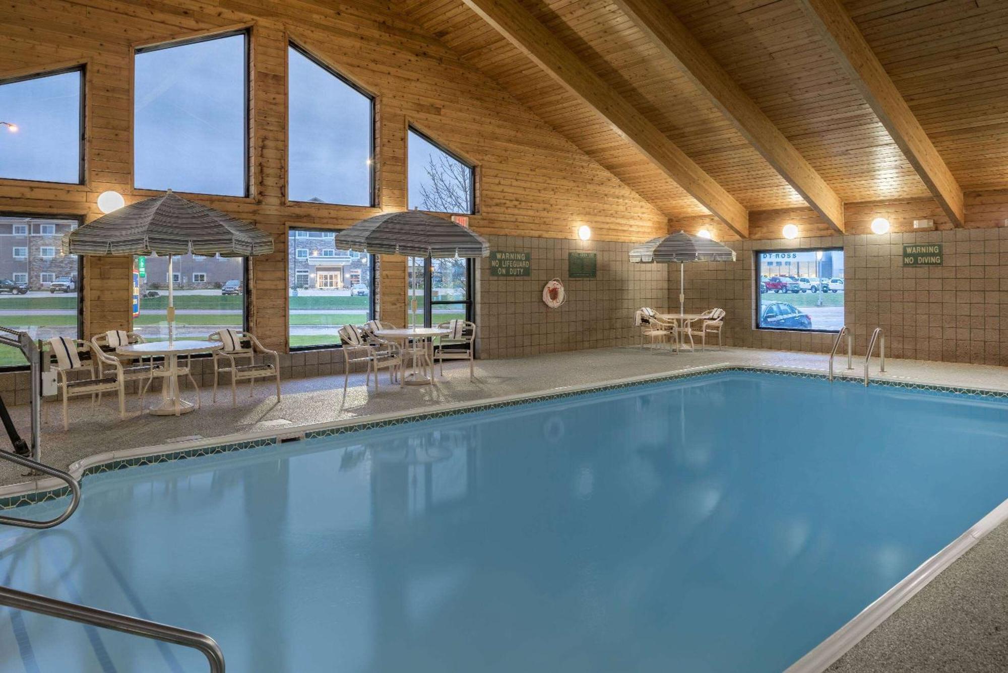 Americinn By Wyndham Valley City Conference Center Zewnętrze zdjęcie